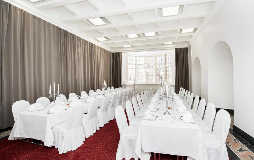 Hotel Vanajanlinna Harviala Exteriör bild